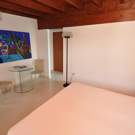 Bed & Breakfast Solemarevela *